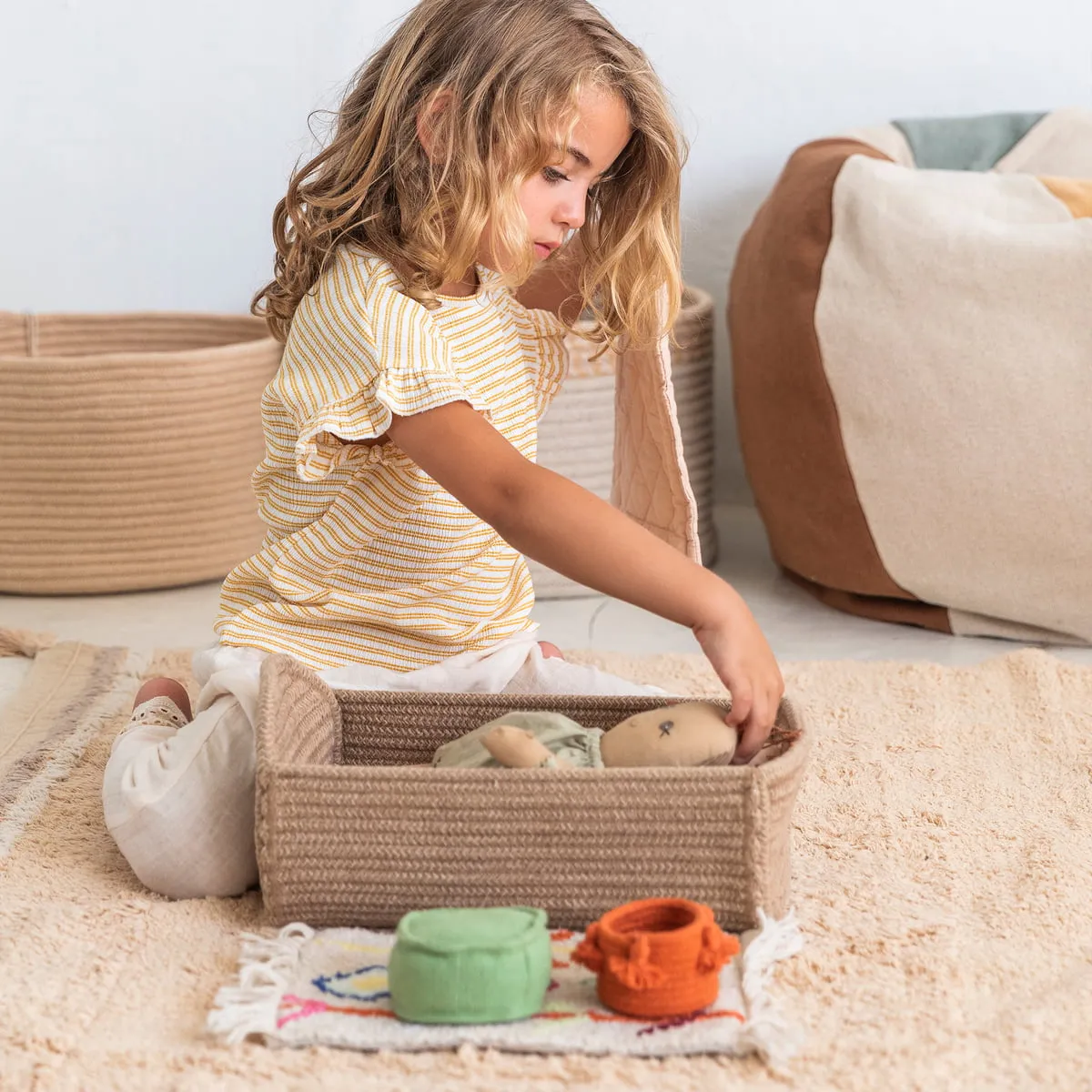 LORENA CANALS  PUPPENSPIELSET MIT HAUSVERPACKUNG